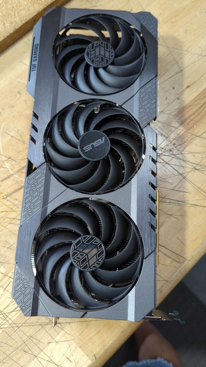 MIGLIORE OFFERTA BH PER PARTI  - Rtx 4090 24Gb Graphics Card recensione e prezzo